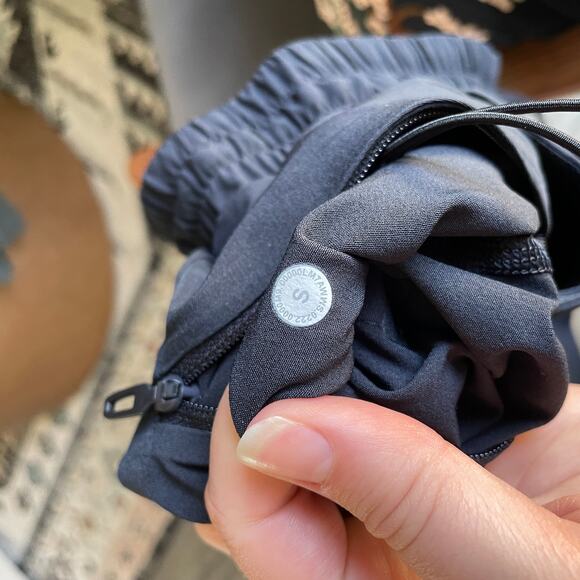 Lululemon Navy Pool Short - Picture 4 of 6